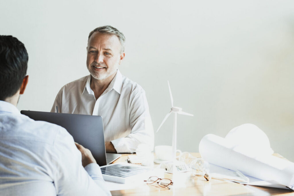 Engineering recruiter meeting with a candidate to discuss engineering opportunities through a leading engineering recruiting firm and Oklahoma staffing agency.